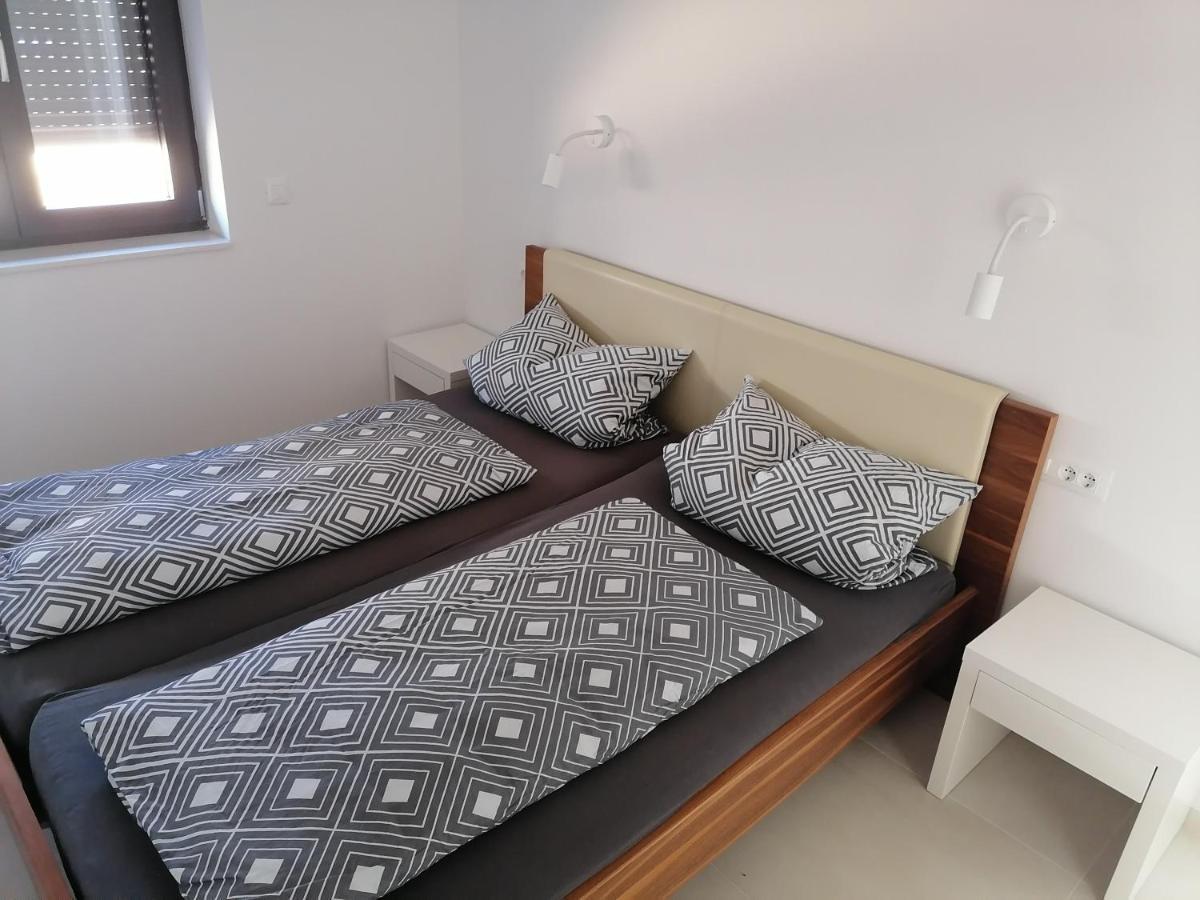 Bella Mare Apartment Mandre Ngoại thất bức ảnh